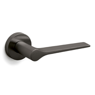 LAMA Door Handle With Yale Key Hole - B